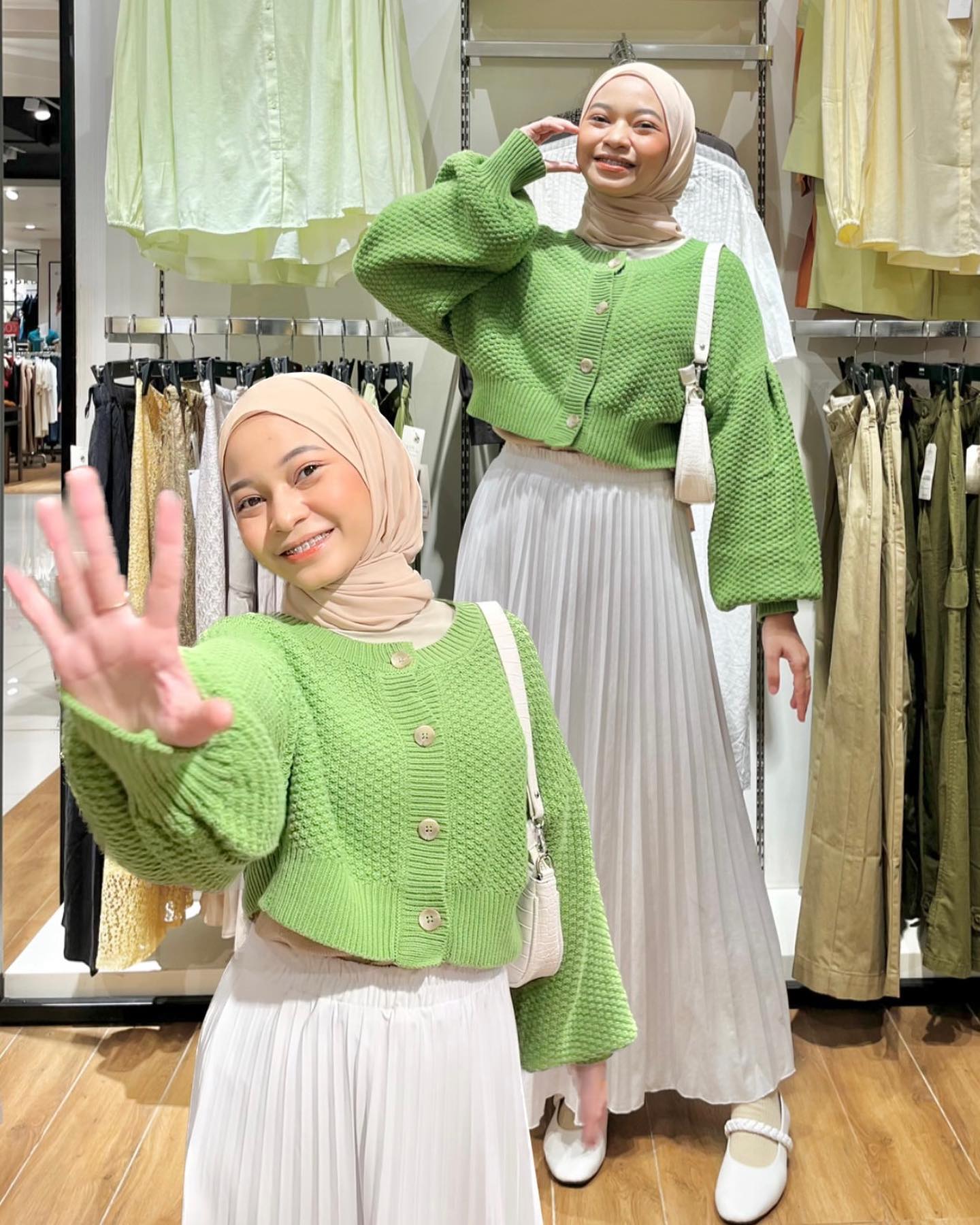 Astrid Alfin mengenakan Baju Set Wanita Terbaru Averil Set Styling