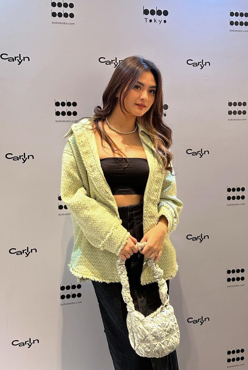 Hazel Yuli mengenakan Bocca Shirt Tweed jacket