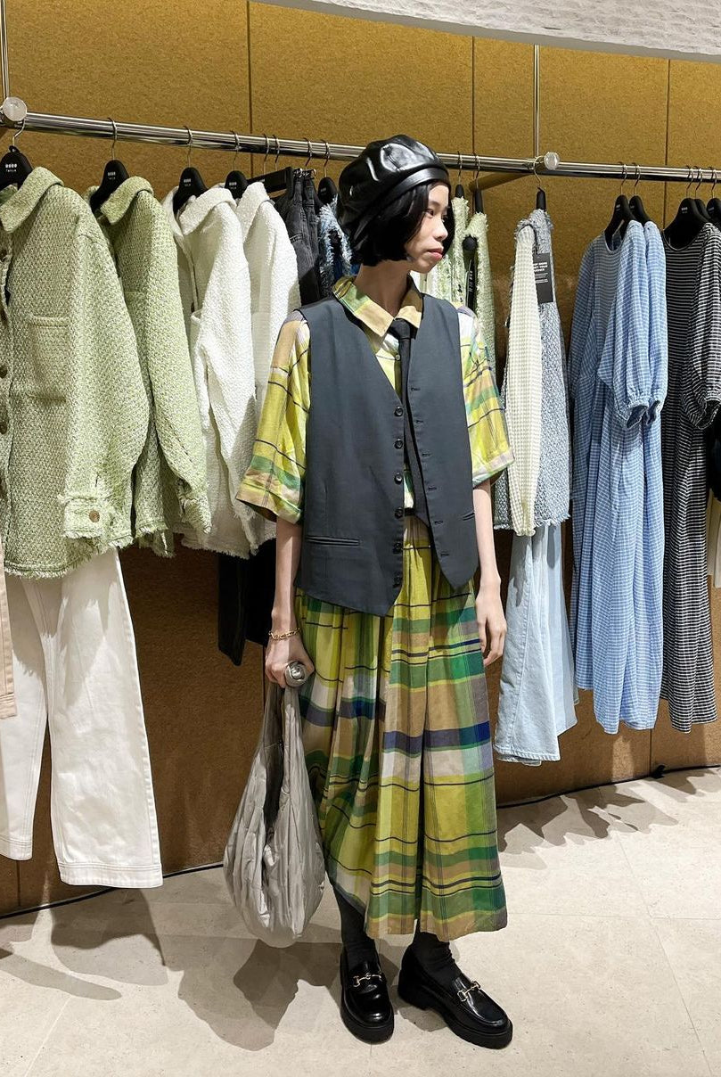 J Noveina mengenakan Gokujo Indian Cotton Collared Dress