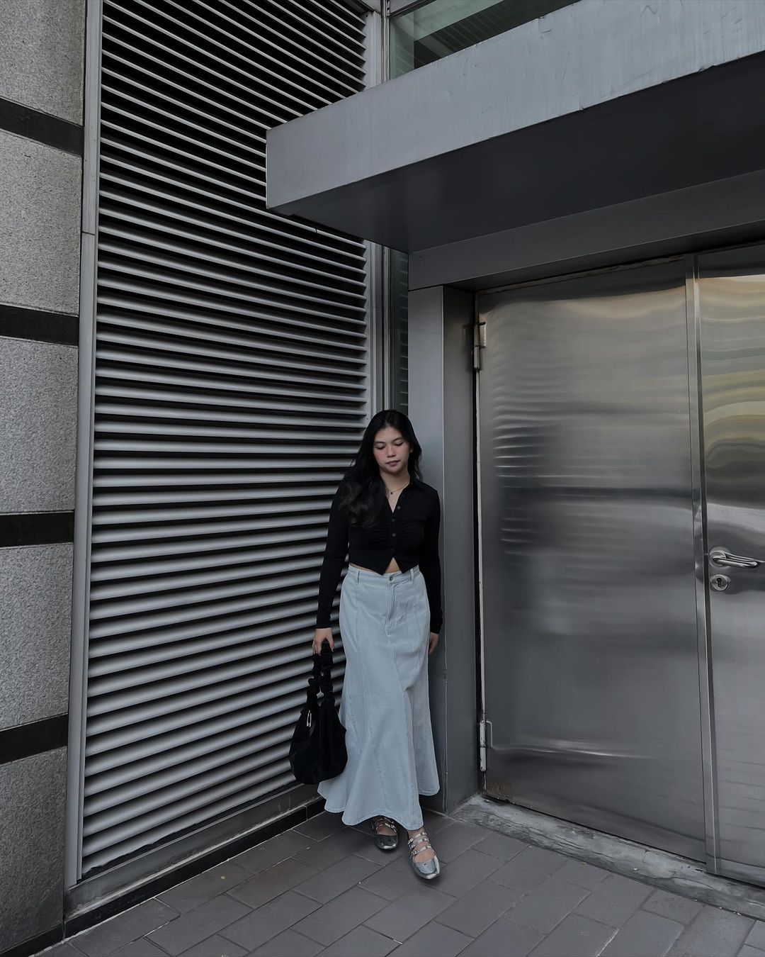Neva Indriany mengenakan Matsuy Mermaid Skirt