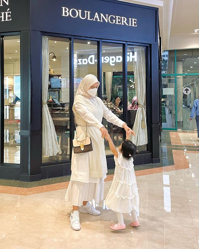 Baju One Set Zenovia - Styling by Azmi