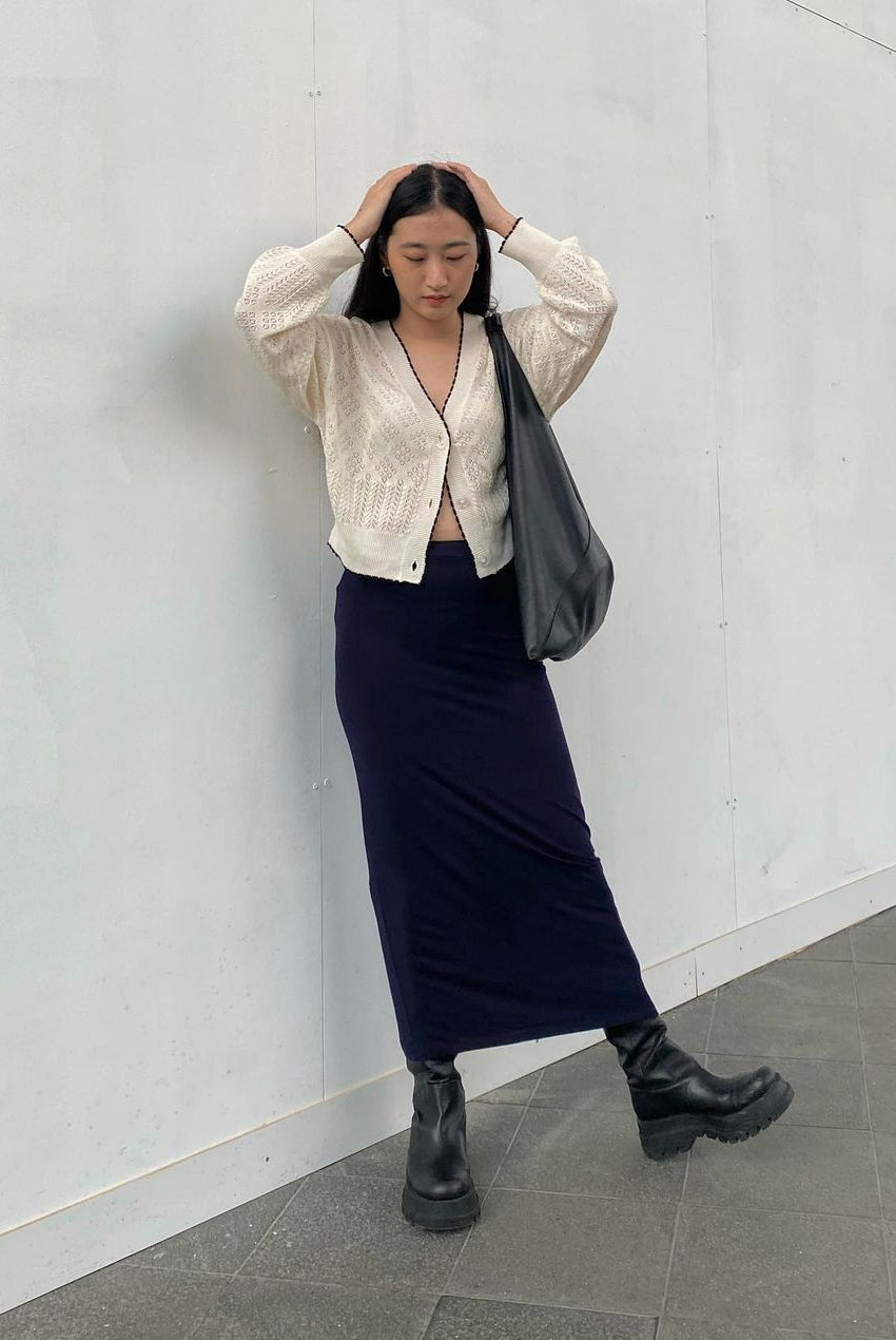 Cardigan kekinian Cameron Openwork - Styling by Evelyn Tamara