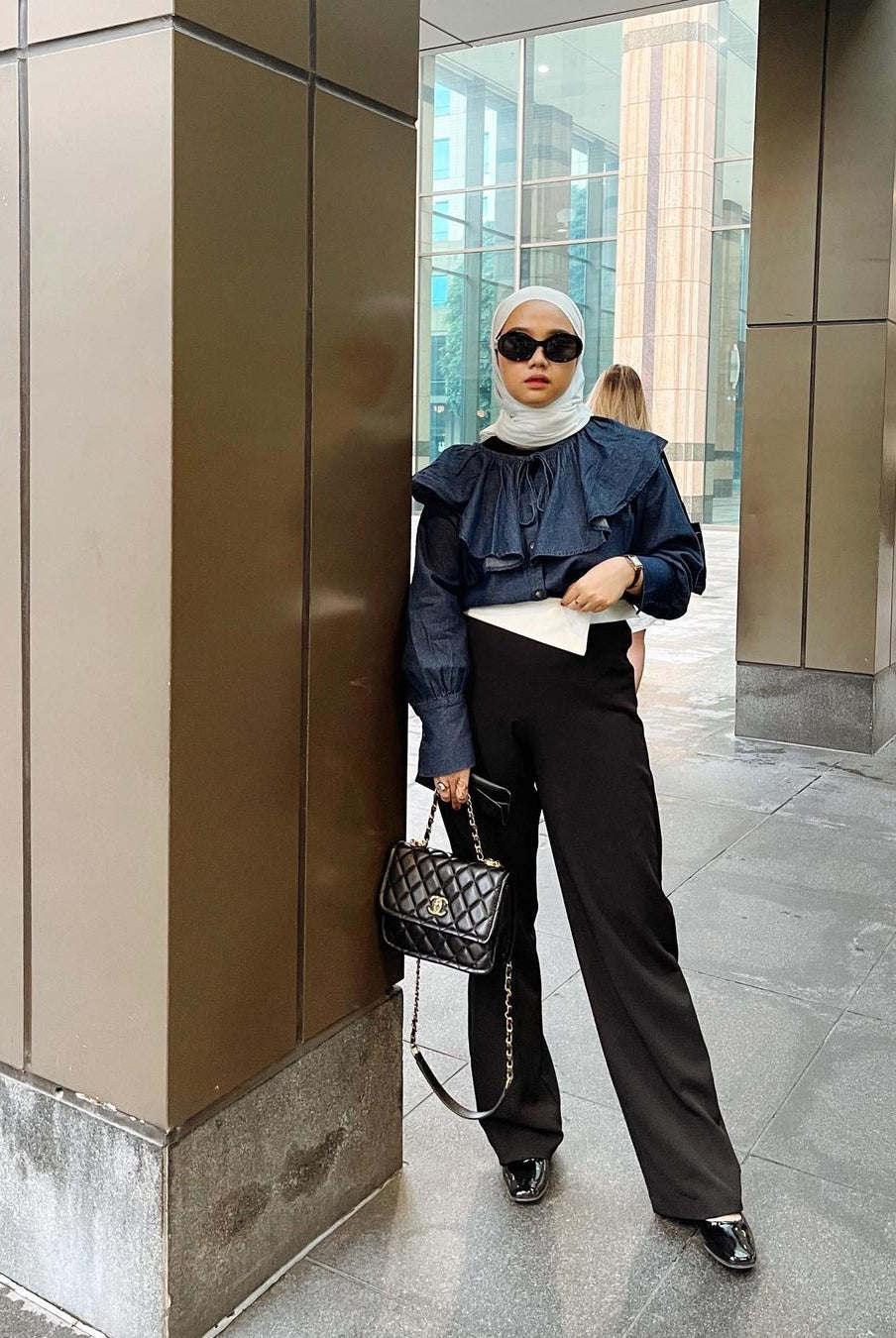 Blouse Kekinian Saada Denim Ruffle Collar - Styling by Karina Restu