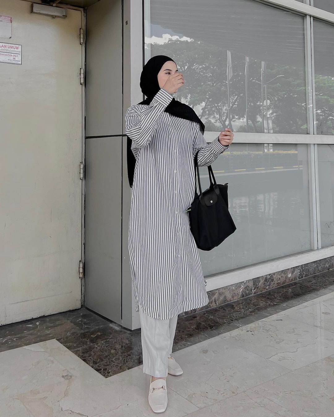 Shirt Dress Sugi Band Collar Styling by Anggita Kusuma Dewi