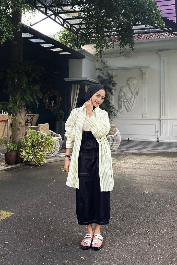 Kemeja Garis Garis Wanita Amity Stripeds Overshirt - Styling by Gaga