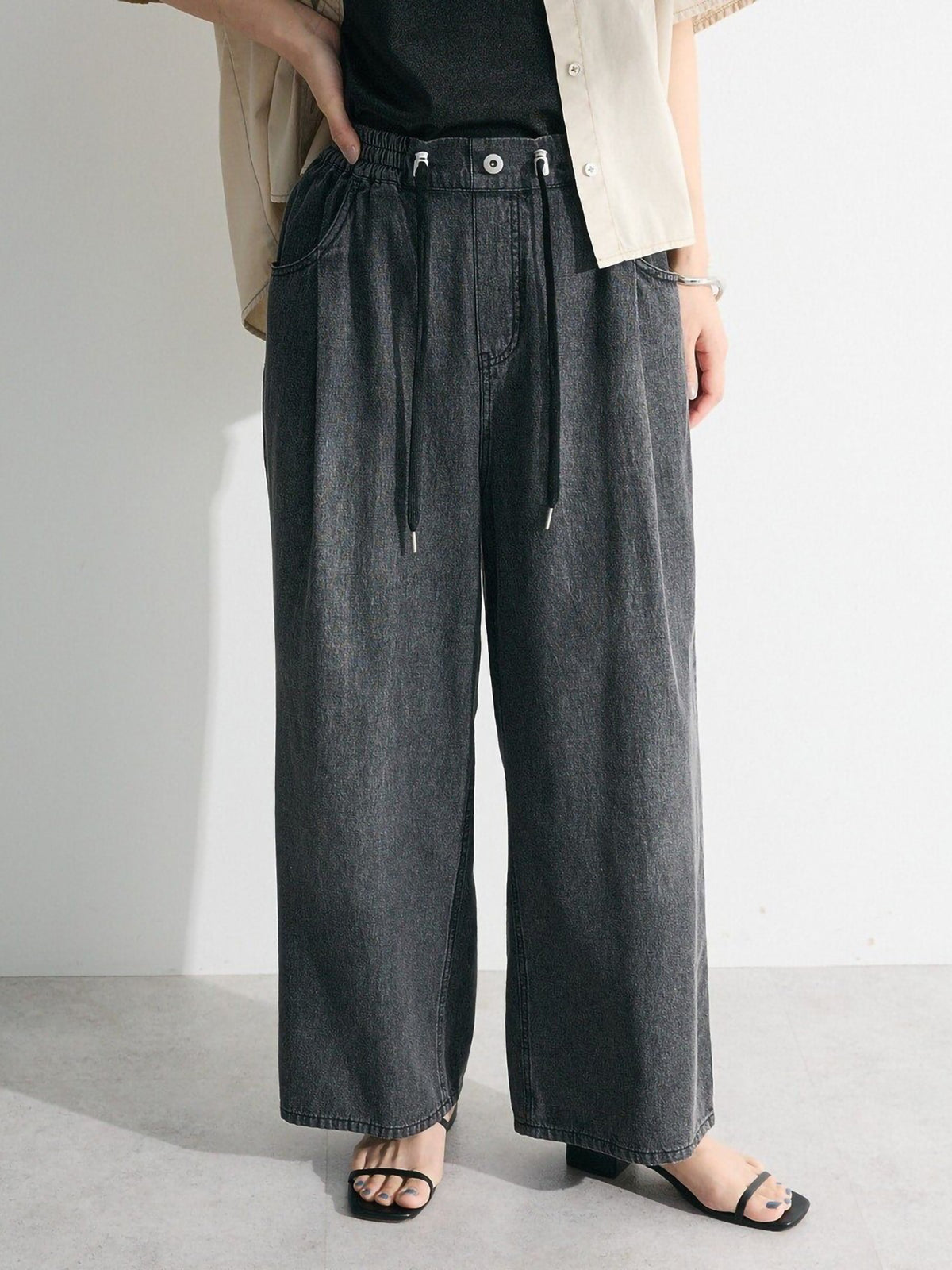 Bobo Tokyo Green Parks Kinmokusei Wide Leg Denim Pants Black Celana Jeans Wanita