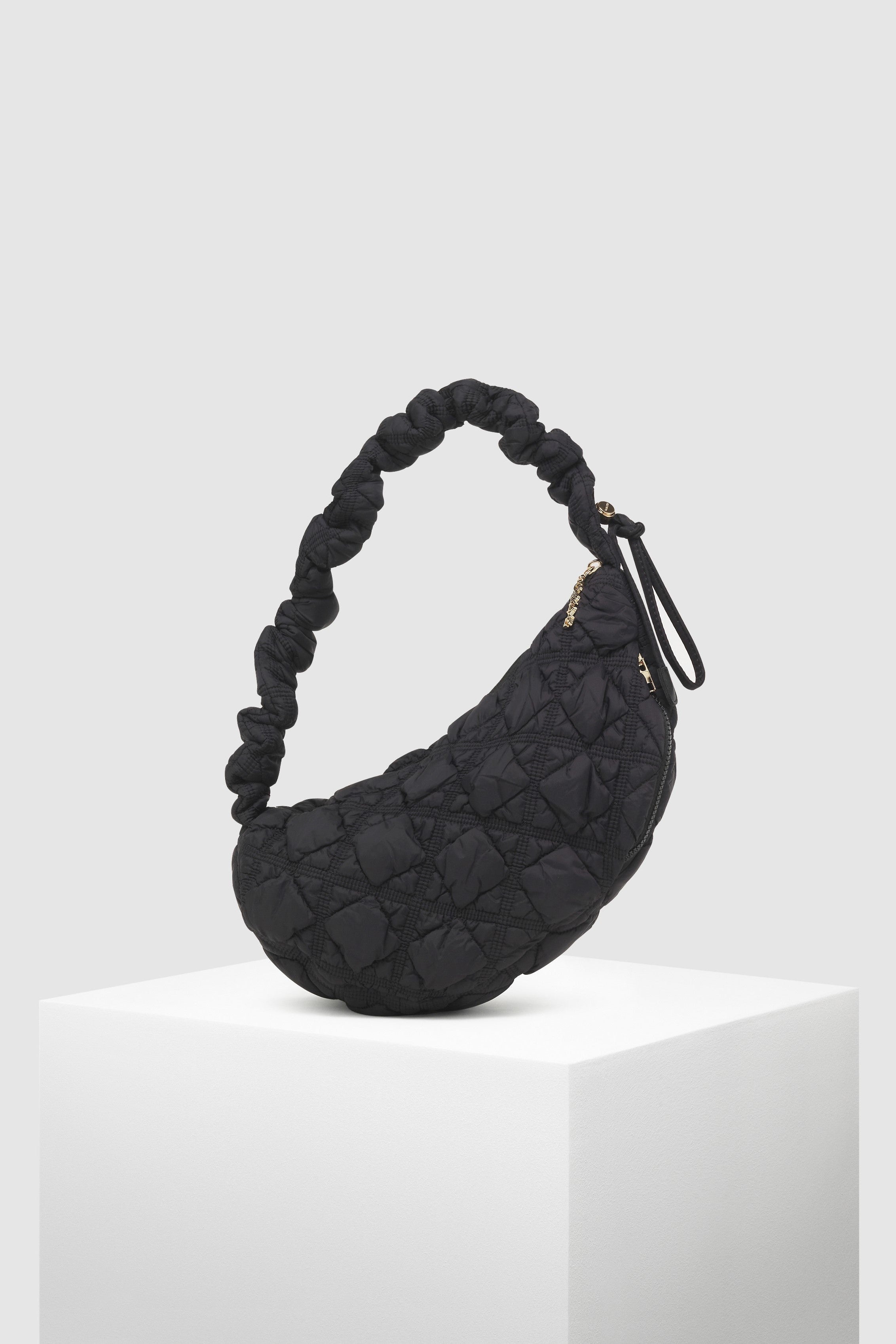 Carlyn Bag Korea - Cozy - Black: "Black Cozy Bag"