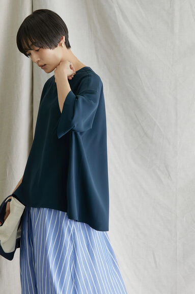 Blouse Wanita Kekinian Sarax Side Slit Blouse
