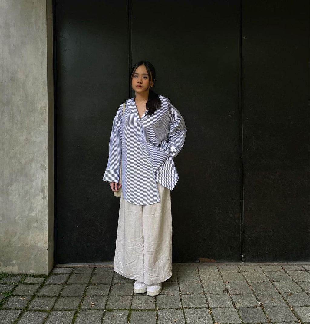 Model baju tunic Aichi Shirt - Styling by Valerie Florenzya