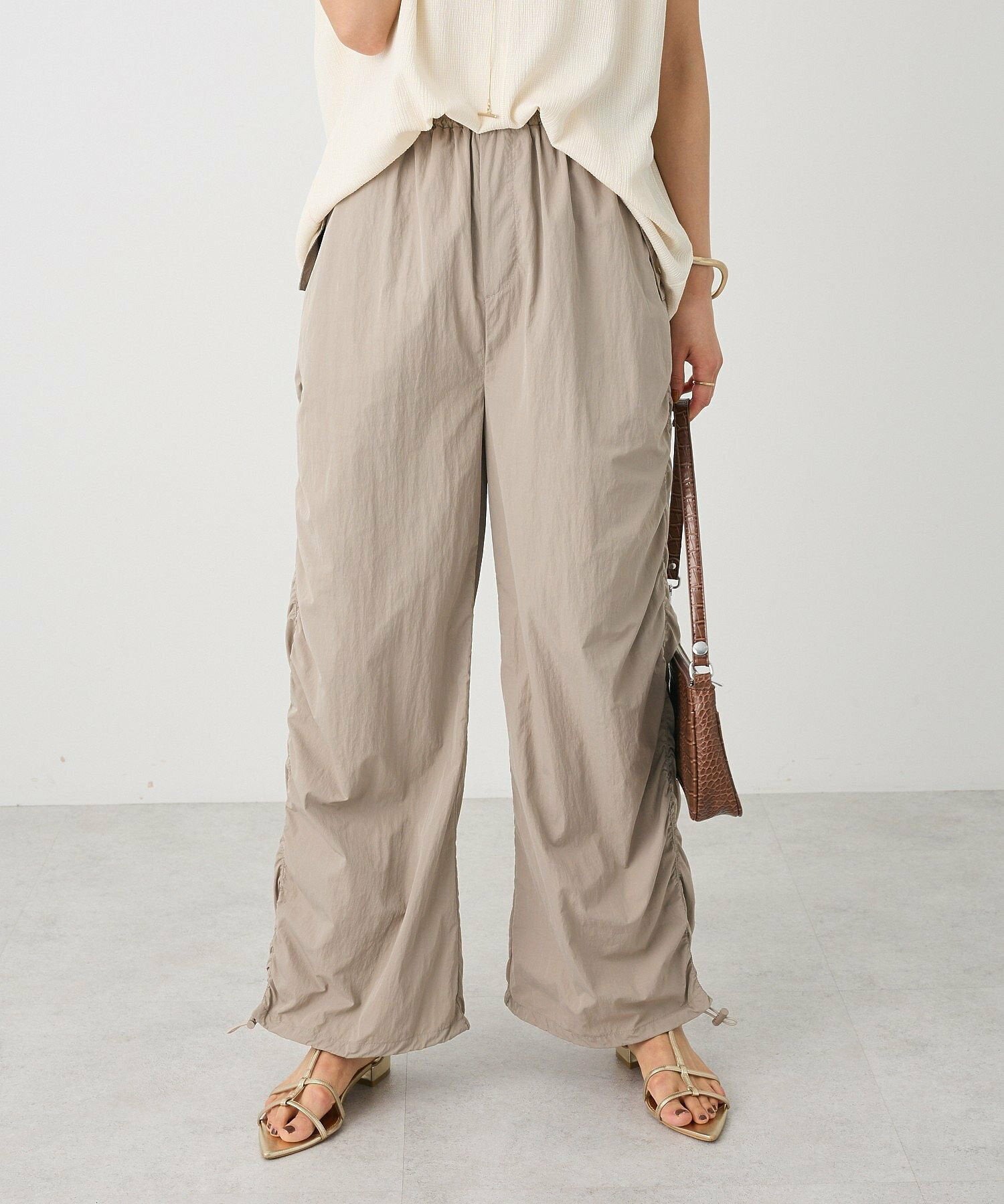 Sui Side shirred cargo pants - Gray Beige - Craft Standard Boutique